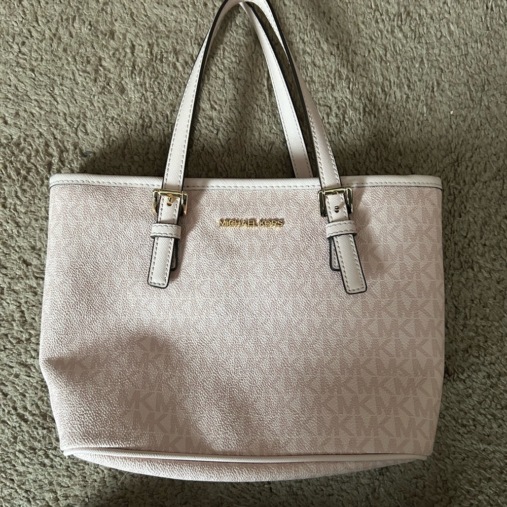 Michael Kors Light Pink Signature Tote